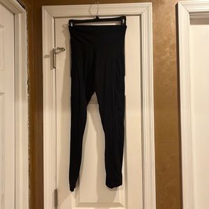Never worn black leggings with pockets
